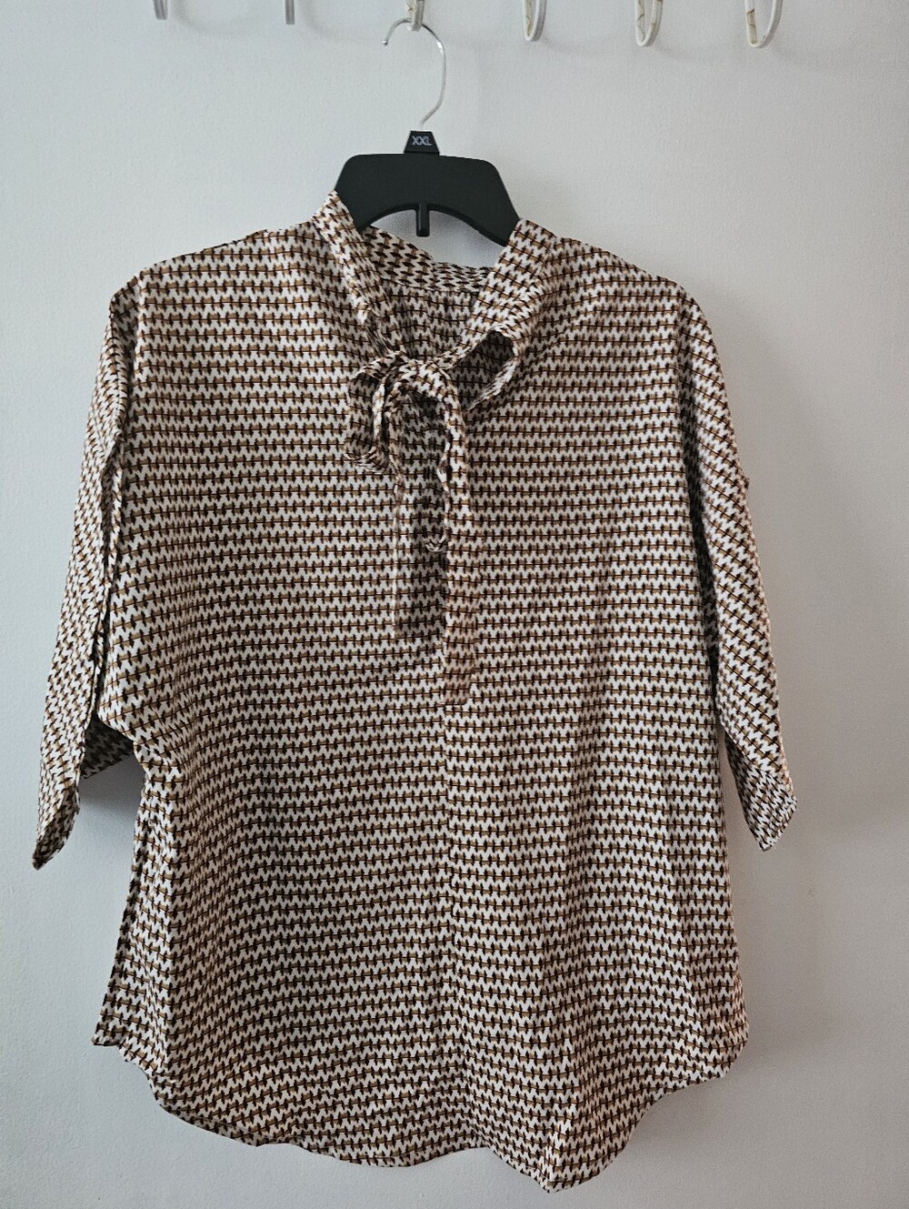 Shein Tie-Neck Printed Women's Blouse in Brown and Cream Small
